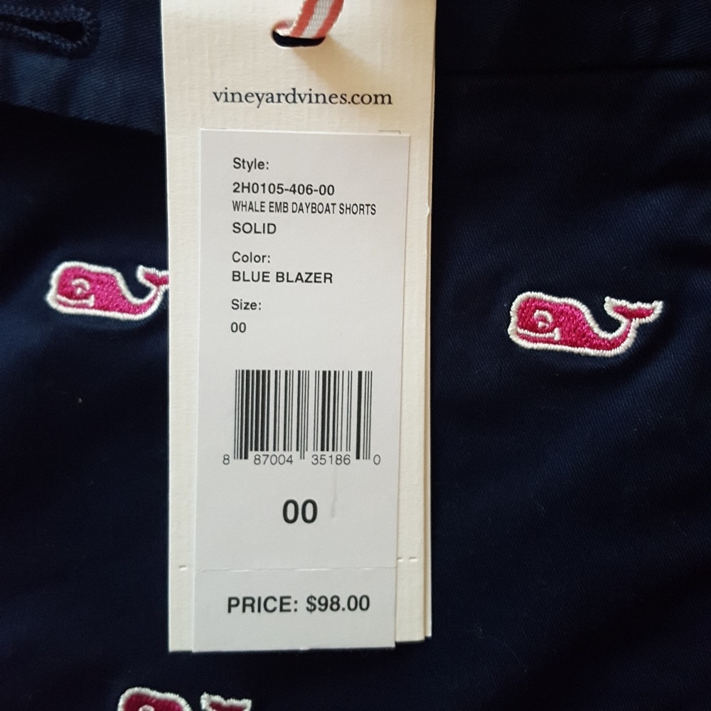 Vineyard vines shorts NWT - Picture 2 of 3